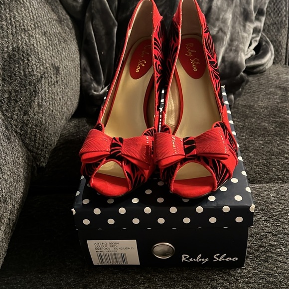 Ruby Shoo Harper Red size 11US - Picture 2 of 9